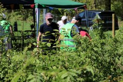 Pflanzaktion von Citizens Forests in Boenningstedt