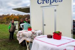 Pflanzaktion-Quickborn-mit-den-weltbesten-Crepes